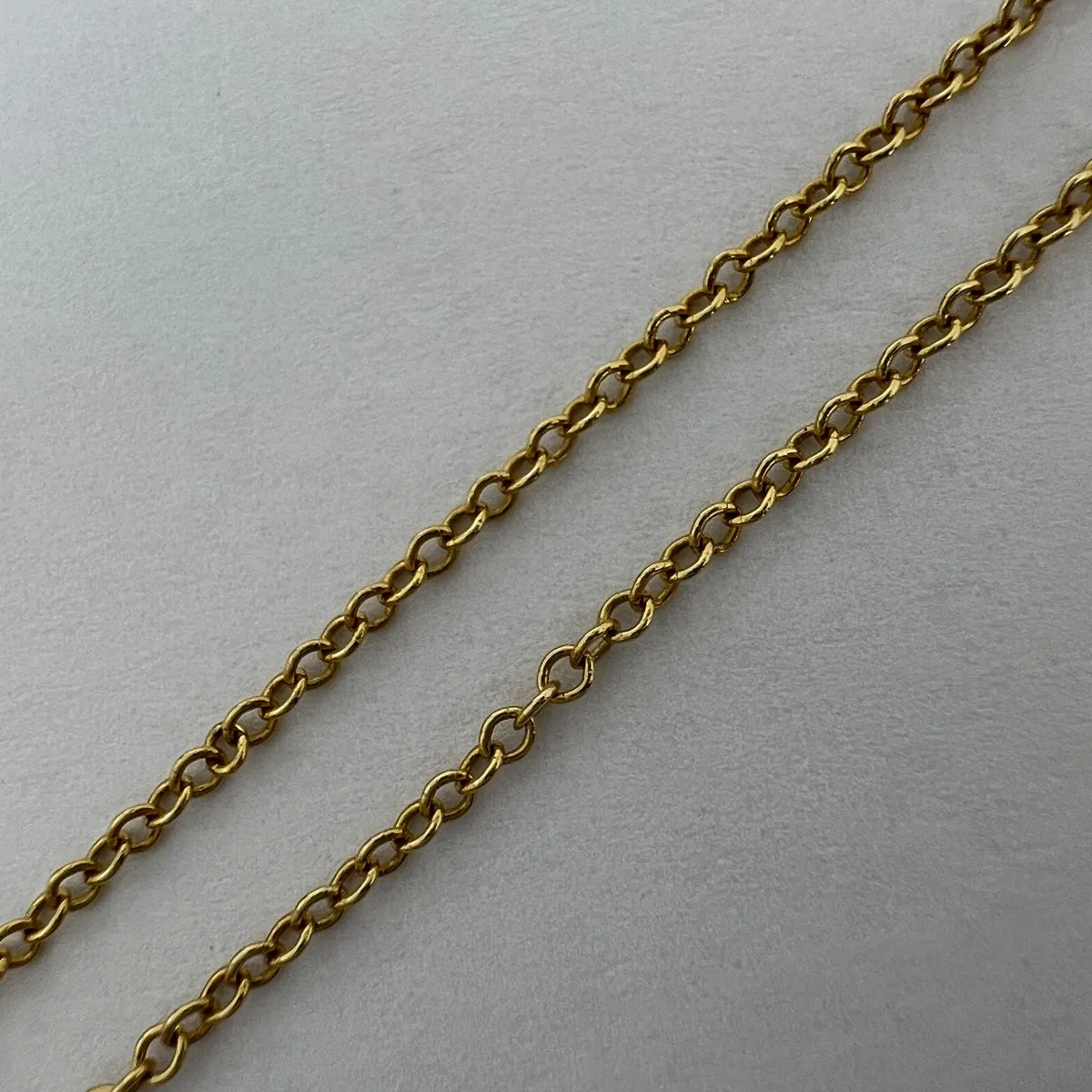 18K Gold Necklace with 11 Baquette Diamonds