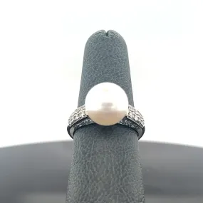 18k White Gold Cultured Pearl and Diamond Statement Ring