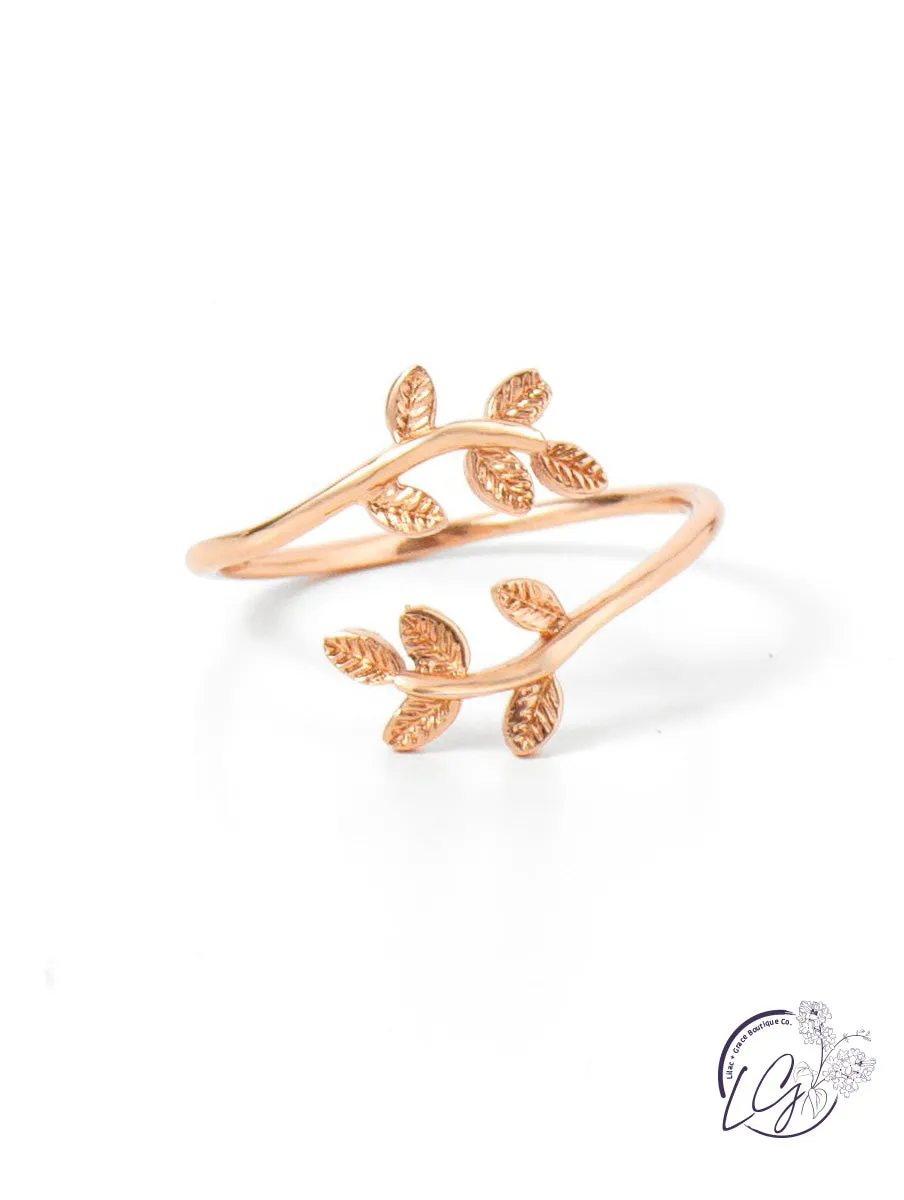 Adjustable Leaves Ring in Gold