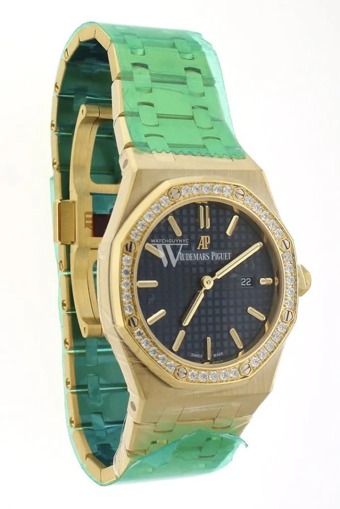 AUDEMARS PIGUET Royal Oak Blue Dial Ladies 18 Carat Yellow Gold Watch 67651BA.ZZ.1261BA.02