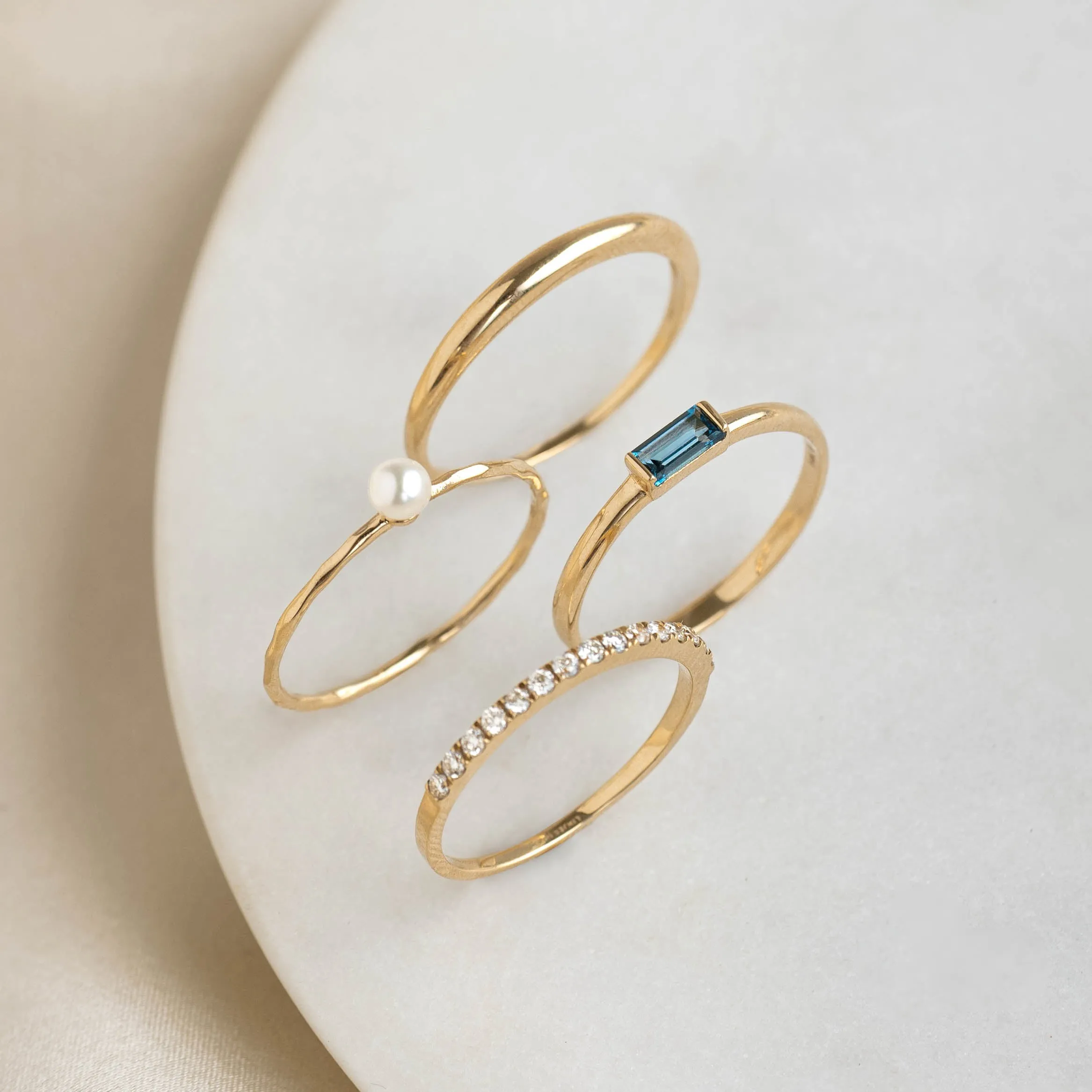 Baguette Ring London Blue Topaz 14k Gold - Synne