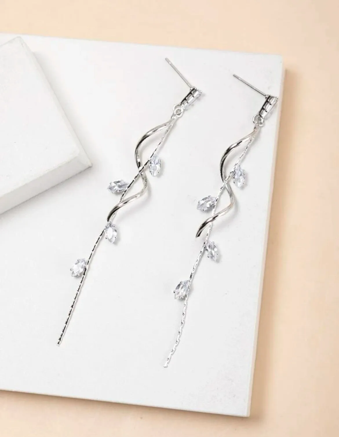 Beautiful Silver Leaf Drop Earrings