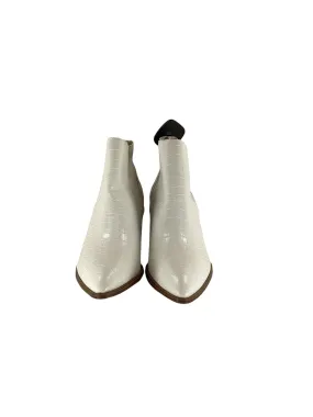 Boots Ankle Heels By Chinese Laundry In White, Size: 7.5