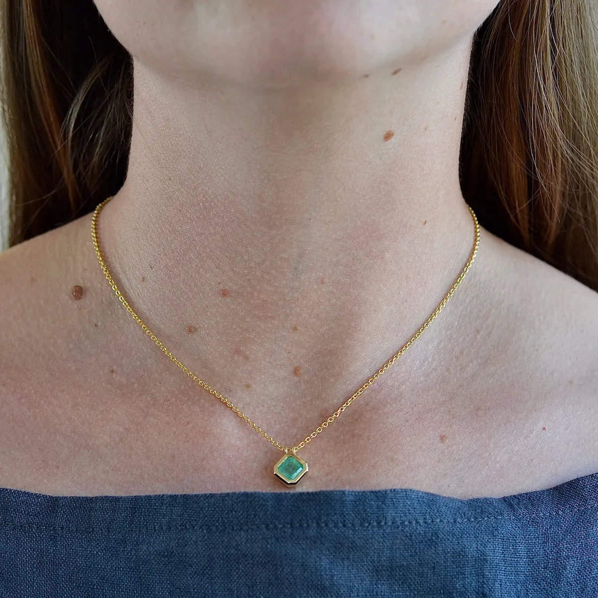 Duo Bale Offset Emerald Necklace