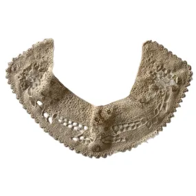 Ecru Floral Small Lace Collar circa 1800s