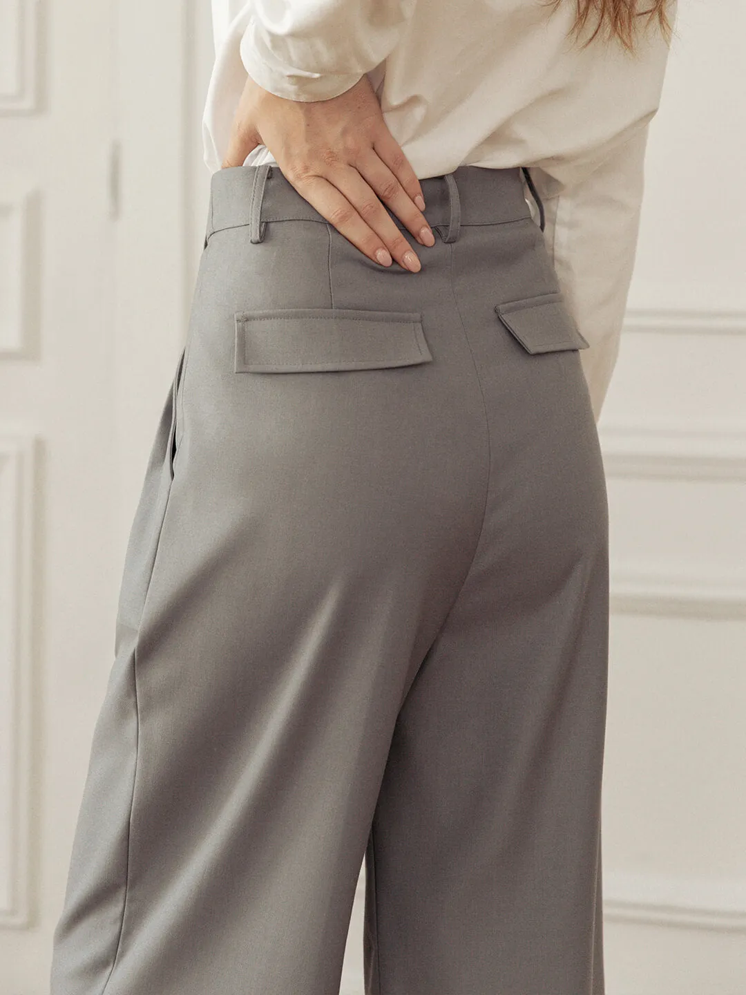 Leah High-waisted Straight Gray Trousers