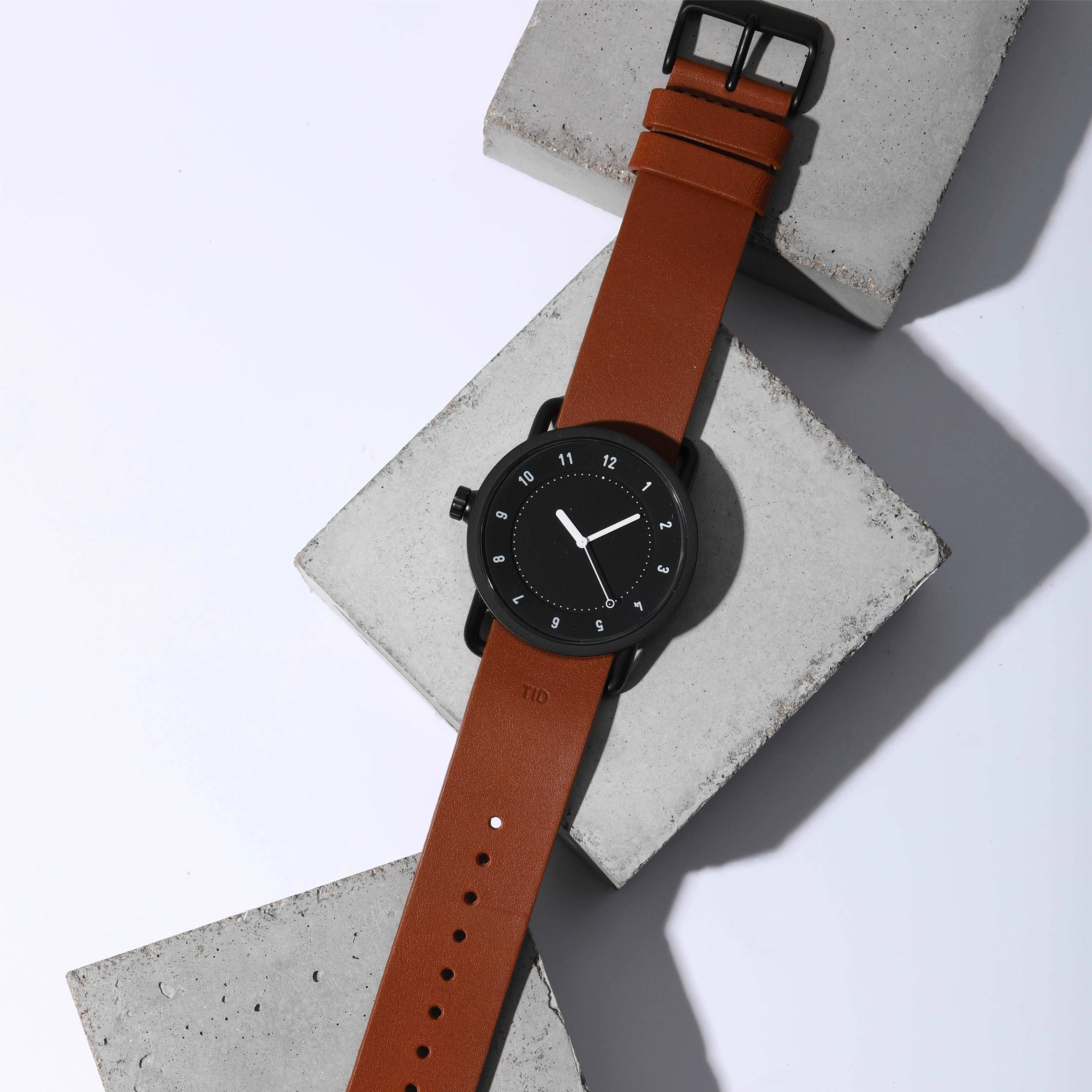 TID No.1 Black Dial / Tan Leather Strap / Black Buckle