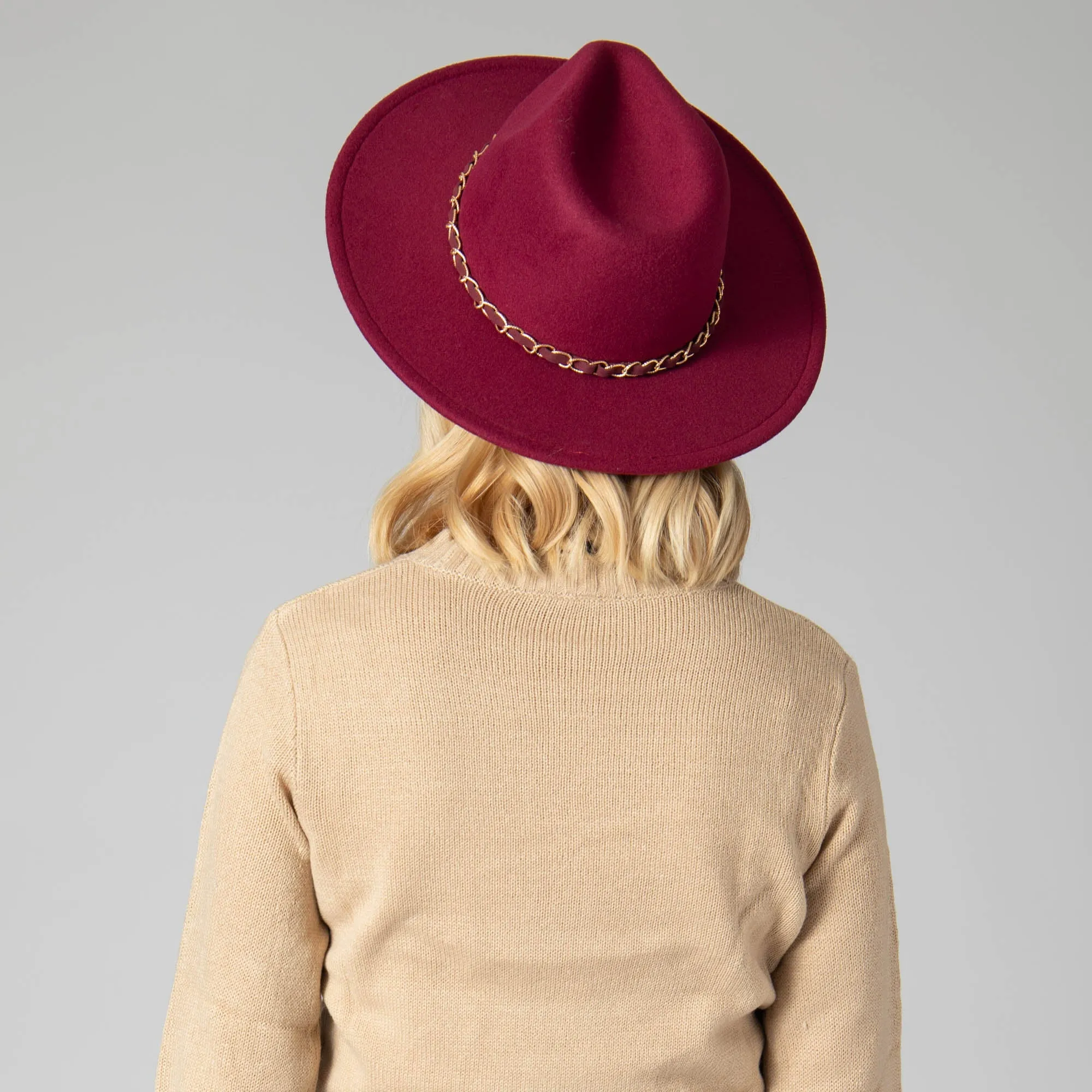 Women's Faux Felt Fedora W/ Gold Chain Trim