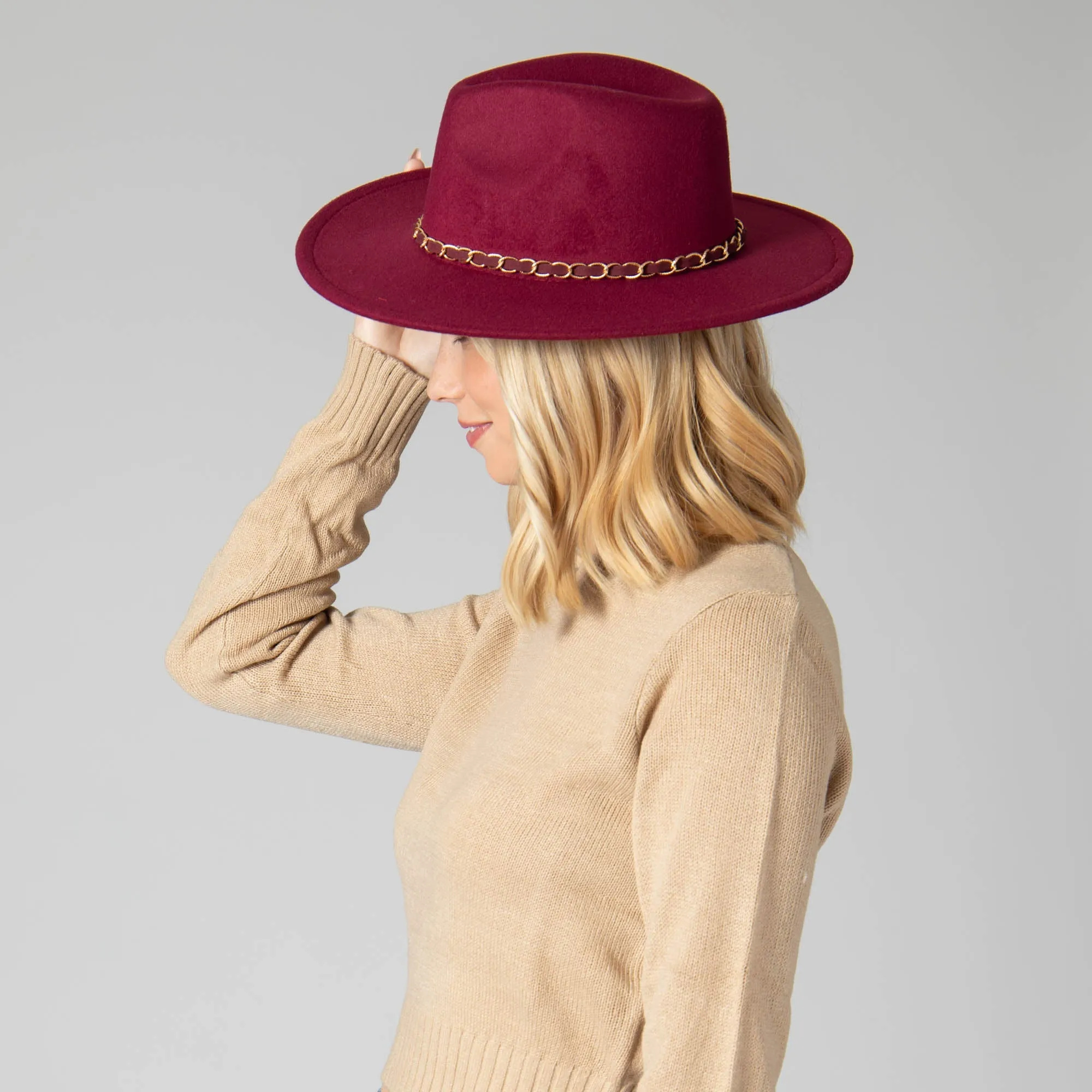 Women's Faux Felt Fedora W/ Gold Chain Trim