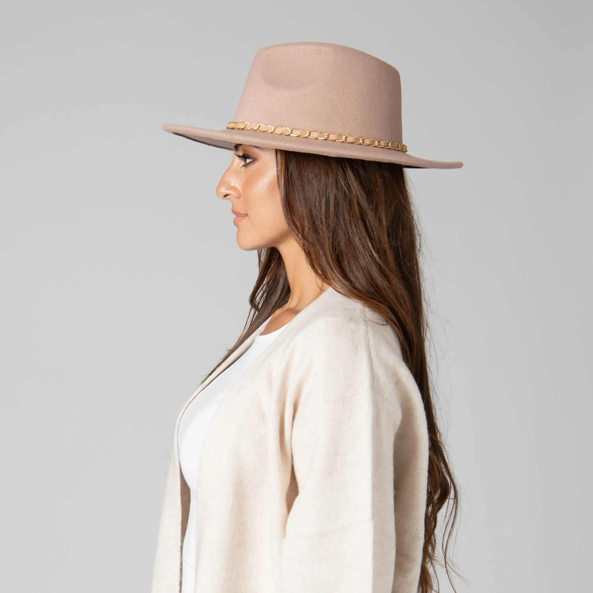 Women's Faux Felt Fedora W/ Gold Chain Trim