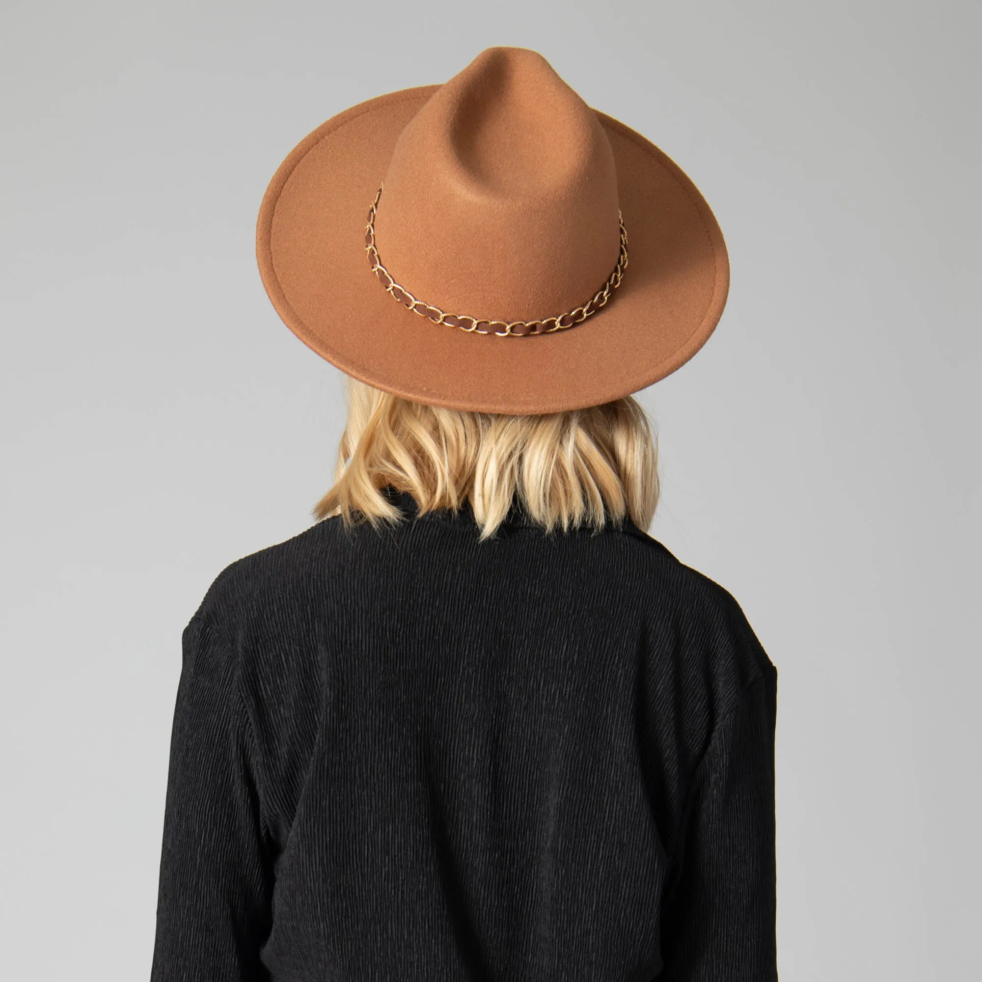 Women's Faux Felt Fedora W/ Gold Chain Trim